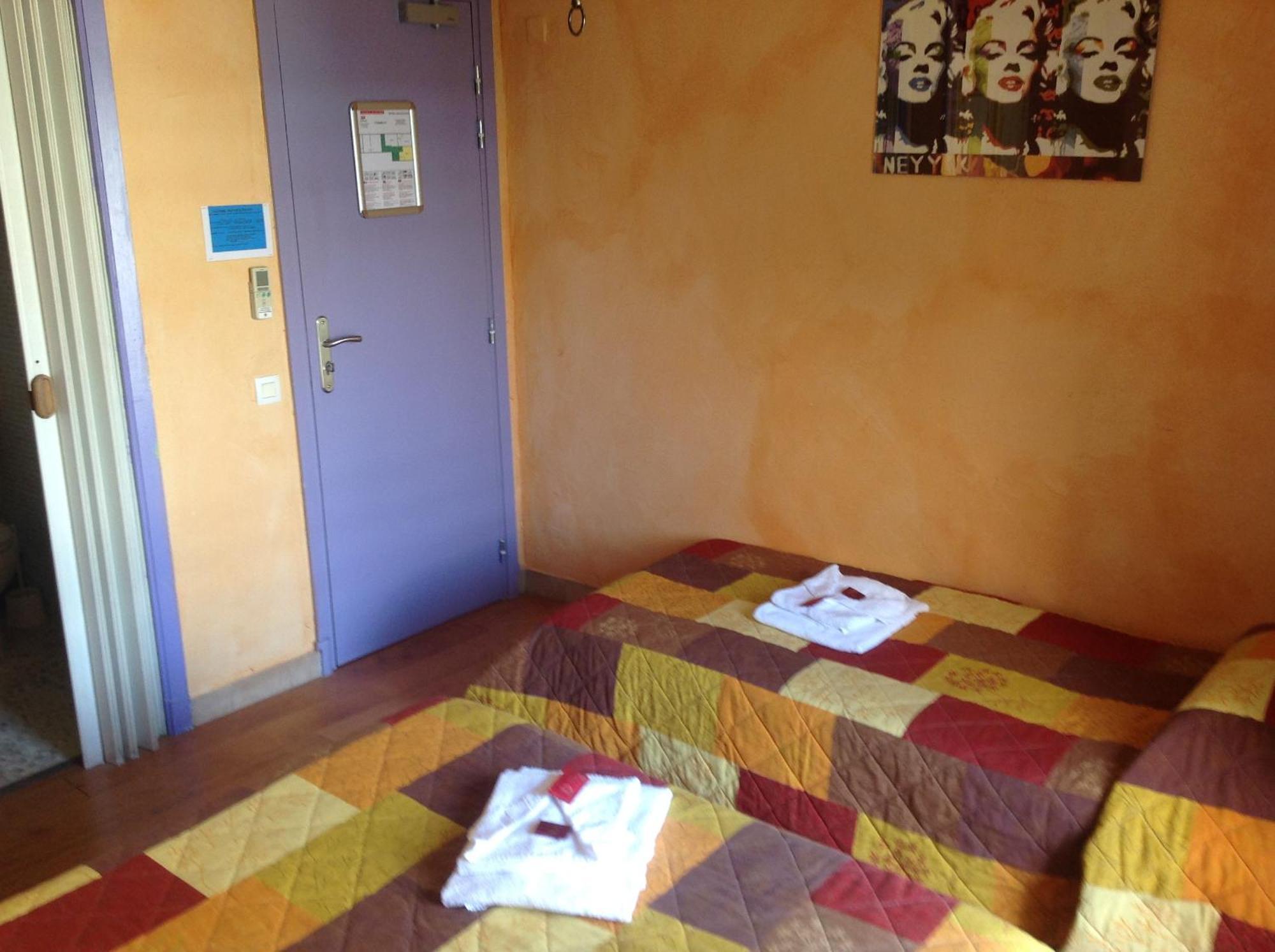 קאן Boutique Hotel Couleurs Suds חדר תמונה
